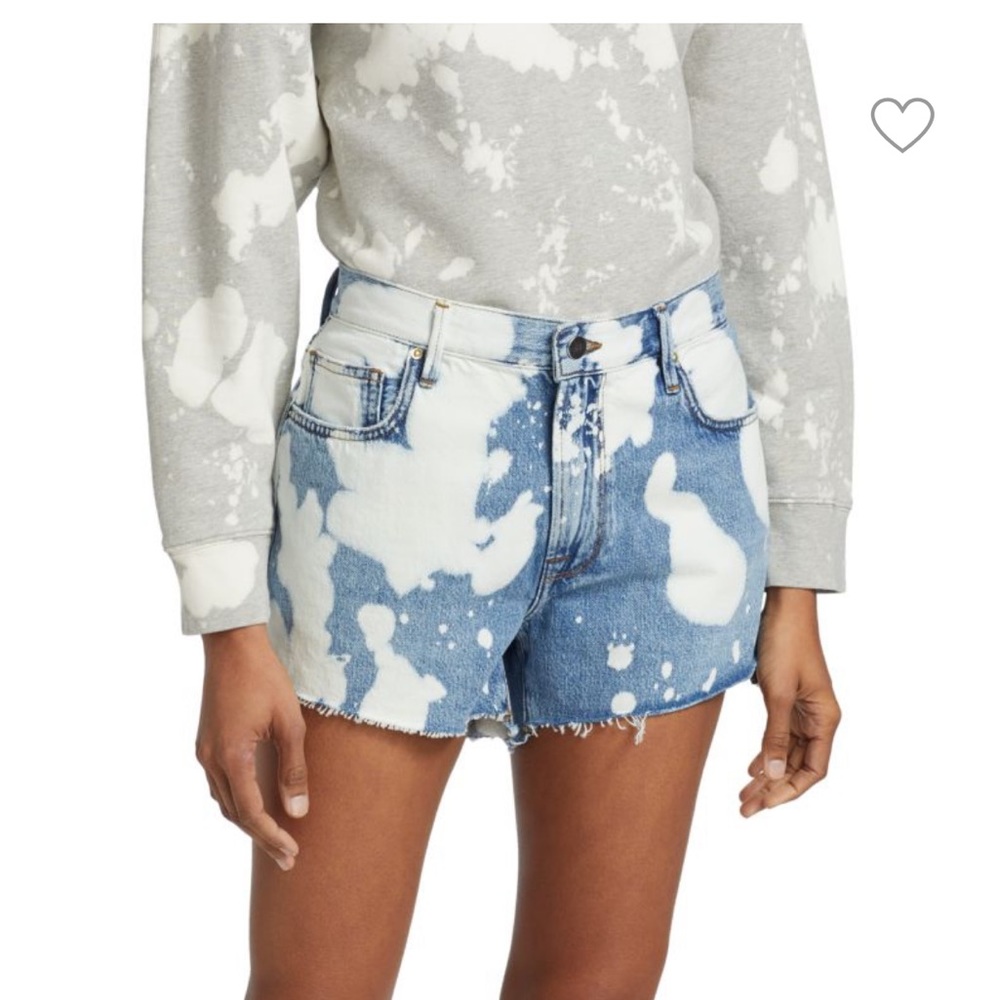 FRAME
Le Ultra Raw-Edge Bleached Denim Shorts